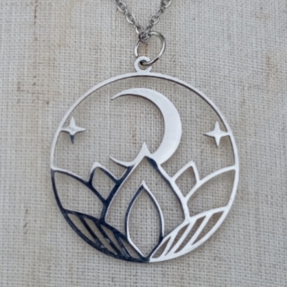 Jewelry - Luxury Moon Locust Stainless Steel Necklace